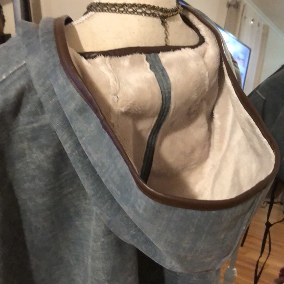 ANTHROPOLOGIE HEI HEI Gray Leather Hooded Reversible Pocket Poncho Top XS/S - Picture 10 of 16